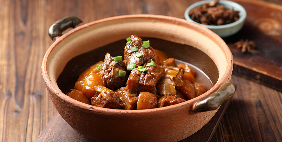 小土豆烧牛腩